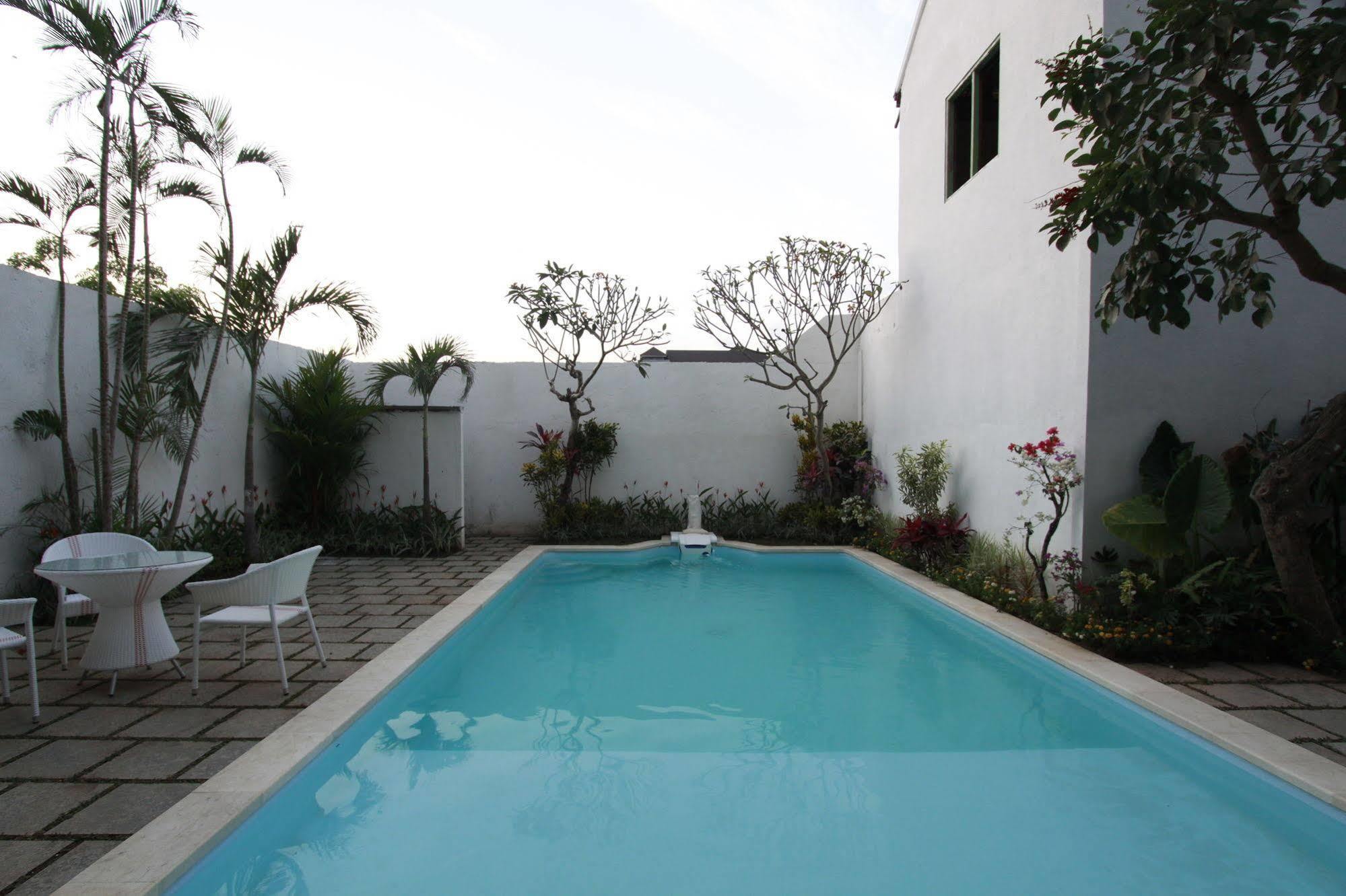 Spazzio Bali Hotel Kuta Lombok Dış mekan fotoğraf
